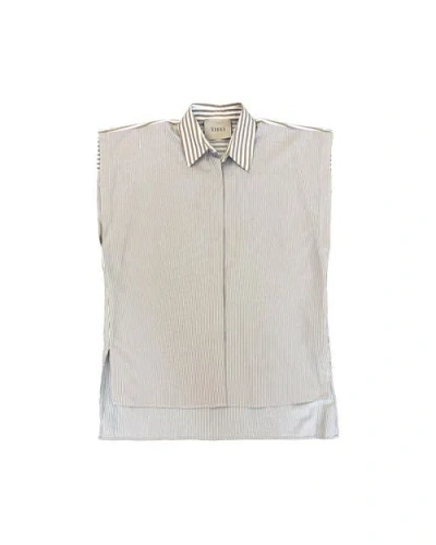 THEO THE LABEL THEO THE LABEL ECHO BACK BUTTON SLEEVELESS SHIRT