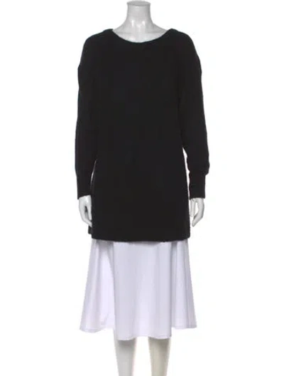 Pre-owned Theory Cashmere Scoop Neck Sweater In Black