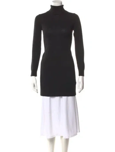 Pre-owned Theory Cashmere Turtleneck Sweater In Black