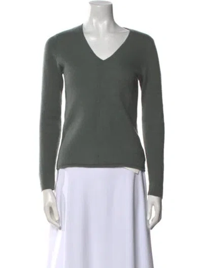 Pre-owned Theory Cashmere V-neck Sweater In Green