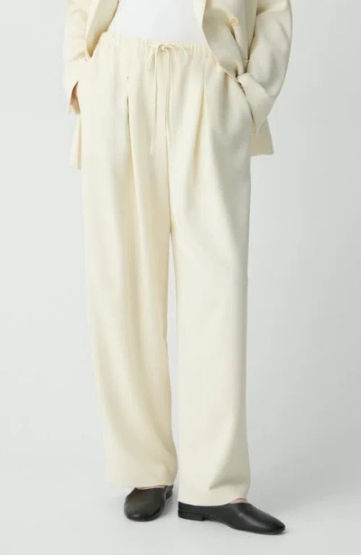 Theory Drawstring Pants In Rice