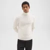Theory Hilles Turtleneck Sweater In Cashmere In Winter White