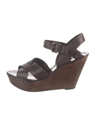 Pre-owned Theory Leather Animal Print Sandals In Gray