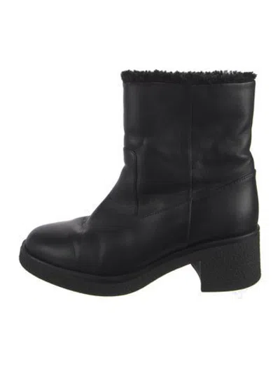 Pre-owned Theory Leather Boots In Black