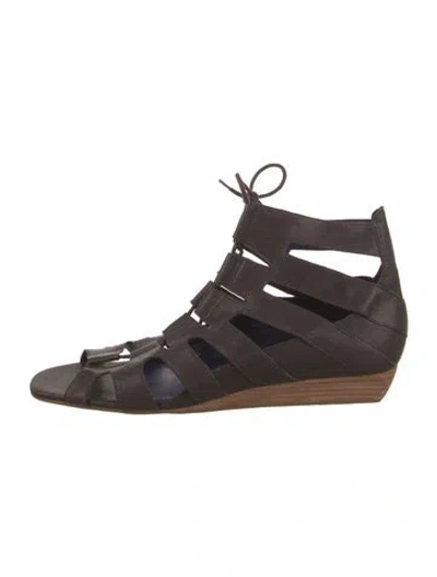 Pre-owned Theory Leather Gladiator Sandals In Brown