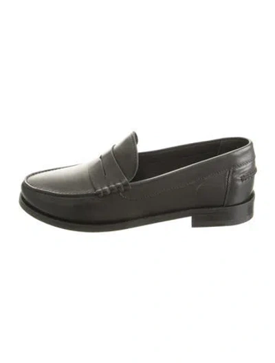 Pre-owned Theory Leather Loafers In Green