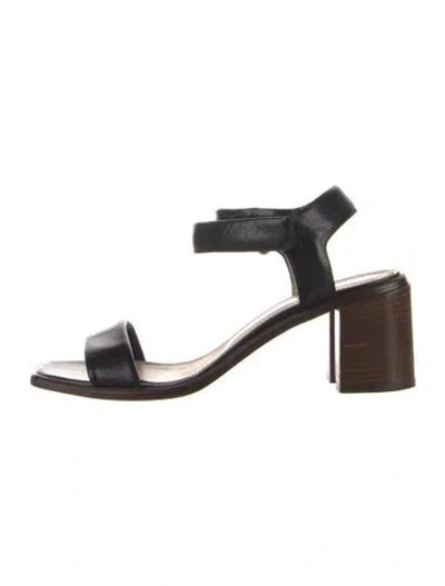Pre-owned Theory Leather Sandals In Black