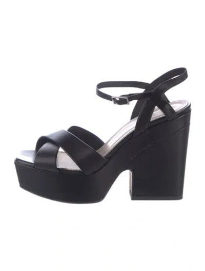 Pre-owned Theory Leather Sandals In Black
