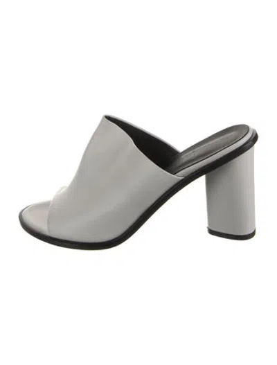 Pre-owned Theory Leather Slides In White