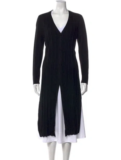 Pre-owned Theory Merino Wool V-neck Sweater In Black