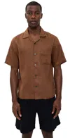 Theory Noll Short Sleeve Camp Collar In Relaxed Linen Deep Tobacco