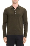 Theory Regal Merino Polo Sweater In Hunter Green