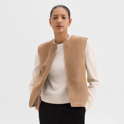 Theory Relaxed Vest In Shearling In Dark Palomino