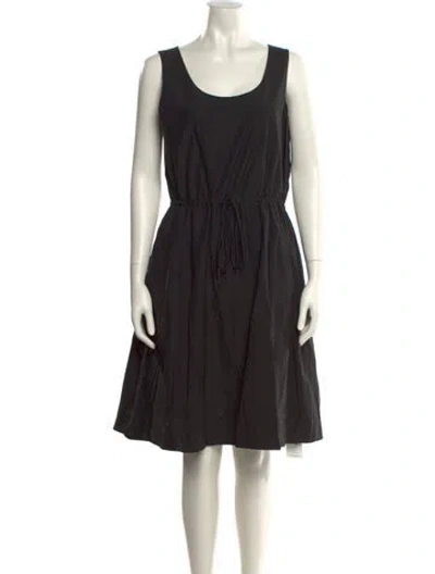 Pre-owned Theory Scoop Neck Knee-length Dress W/ Tags In Black