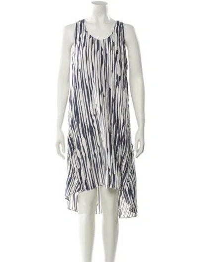 Pre-owned Theory Silk Knee-length Dress In Blue