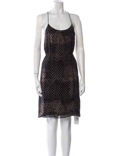 Pre-owned Theory Silk Knee-length Dress In Blue