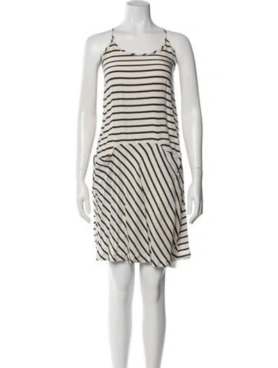 Pre-owned Theory Silk Knee-length Dress In Neutral