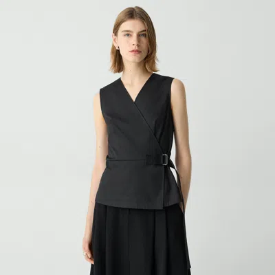 THEORY SLEEVELESS WRAP TOP IN COTTON CHINO