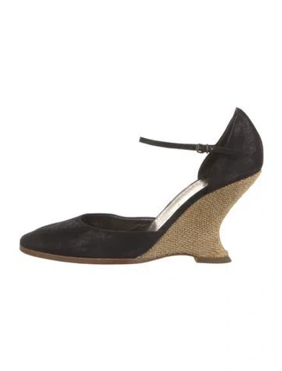 Pre-owned Theory Suede Pumps In Black
