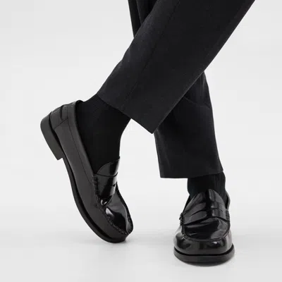Theory Trouser Socks In Merino Wool In Black