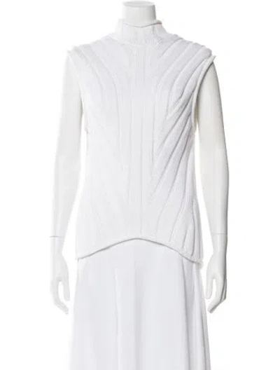 Pre-owned Theory Turtleneck Sweater In White