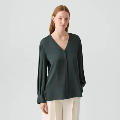Theory V-neck Blouse In Silk Georgette In Green