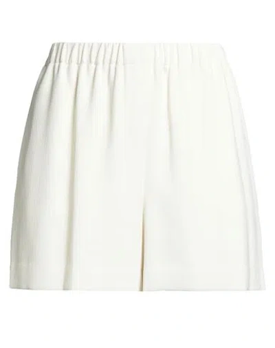 Theory Woman Shorts & Bermuda Shorts Ivory Size L Triacetate, Polyester
