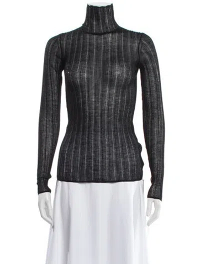 Pre-owned Theory Wool Turtleneck Sweater In Black