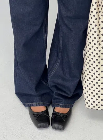 Therapy Lilah Flats In Black