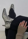 Therapy Shade Boots In Gray