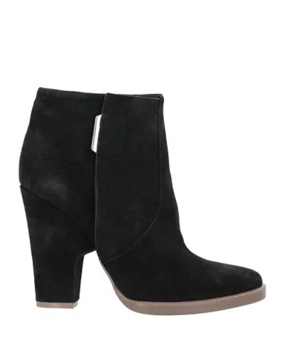 Theyskens' Theory Woman Ankle Boots Black Size 11 Leather