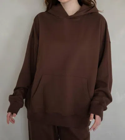 Things Between Happy To Be Here Fleece Sweat Set In Chocolate In Brown