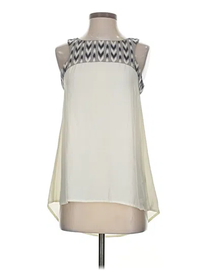 Pre-owned Thml Sleeveless Blouse In Ivory