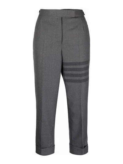 THOM BROWNE PANTALÓN CASUAL - GRIS