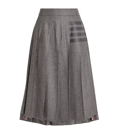 Thom Browne 4-bar Pleated Midi Skirt In Grey