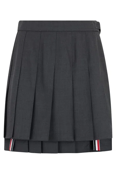 Thom Browne High Waisted Asymmetrical Pleated Mini Skirt In Gray