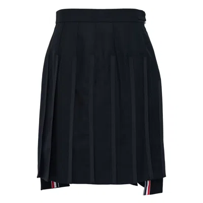 Thom Browne Bermuda Length Classic Pleated Skirt In Blue