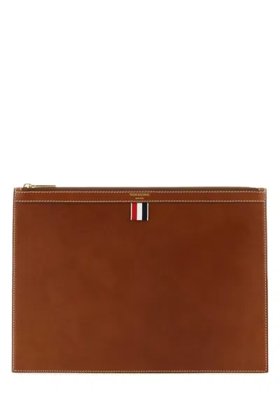 Thom Browne 3 Stripe Pebble Clutch Large In Brown