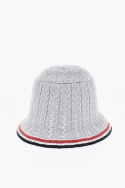 Thom Browne Cable Knit Cloche Hat With Contrasting Edge In Gray