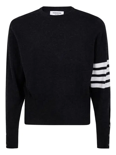 THOM BROWNE CLASSIC CREWNECK SHORT PULLOVER WITH WHITE 4 BAR STRIPE IN,MKAS01A.00011 022 DARK GREY
