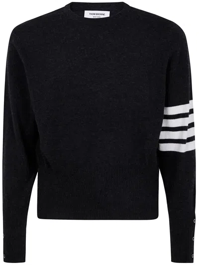 Thom Browne Classic Crewneck Short Pullover With White 4 Bar Stripe In Cashmere In Black
