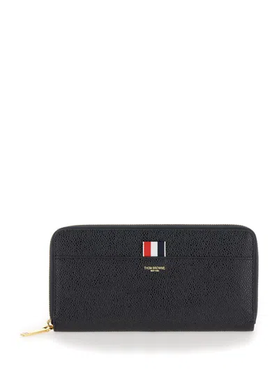 THOM BROWNE CONTINENTAL ZIP WALLET W/ RWB GG TAB IN PEBBLE GRAIN LEATHER 