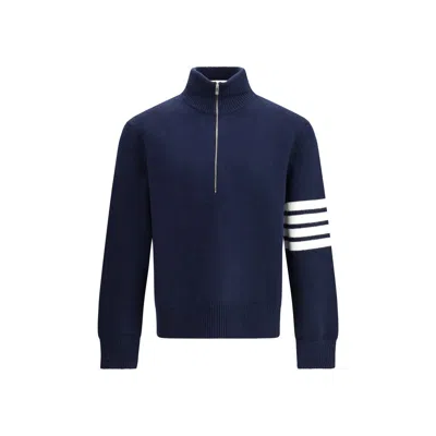 THOM BROWNE ELEGANT SWEATER WITH HALF-ZIP DETAIL ON THE NECK