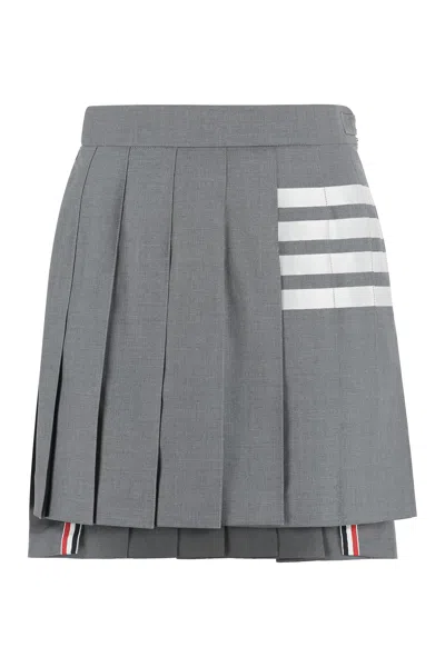 THOM BROWNE GREY 4-BAR PLEATED MINISKIRT IN 100% WOOL FOR WOMEN