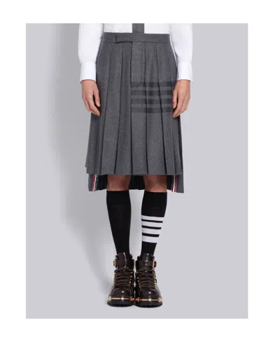 Thom Browne Knee-length Pleated 4-bar Striped Skirt In Black