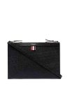 THOM BROWNE BOLSA BANDOLERA - NEGRO