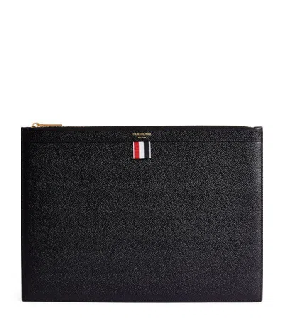 Thom Browne Medium Leather Pouch In Black
