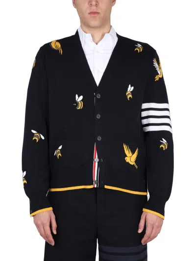 THOM BROWNE THOM BROWNE MEN CARDIGAN WITH BIRDS AND BEES INLAYS
