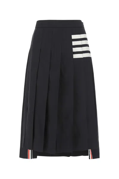 Thom Browne Structured Pleated Midi Skirt With Tricolor Tab Detail In Blue