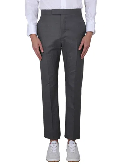 Thom Browne Pantalone Classico Con Martingala In Grey